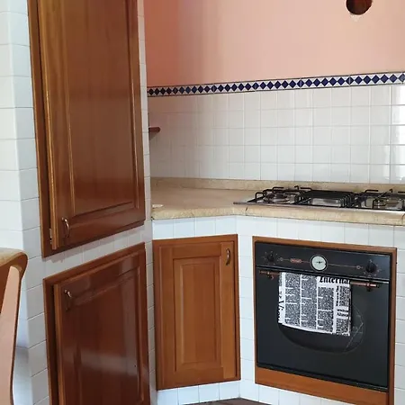 Appartamento Finemente Arredato A Vibo Valentia 아파트
